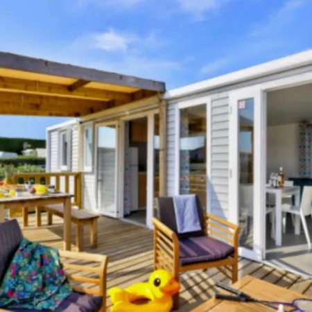 Mobil Spacieux - 6 Pers. - Api-1-52-2110 Camping *