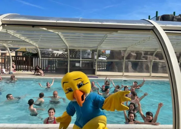 Mobil Spacieux - 6 Pers. - Api-1-52-2110 Camping